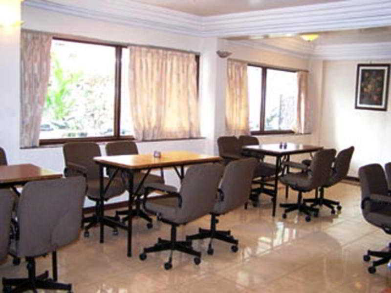 Hotel Chicago Ahmedabad Luaran gambar