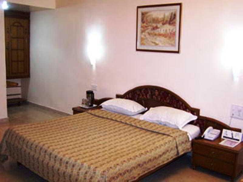 Hotel Chicago Ahmedabad Luaran gambar