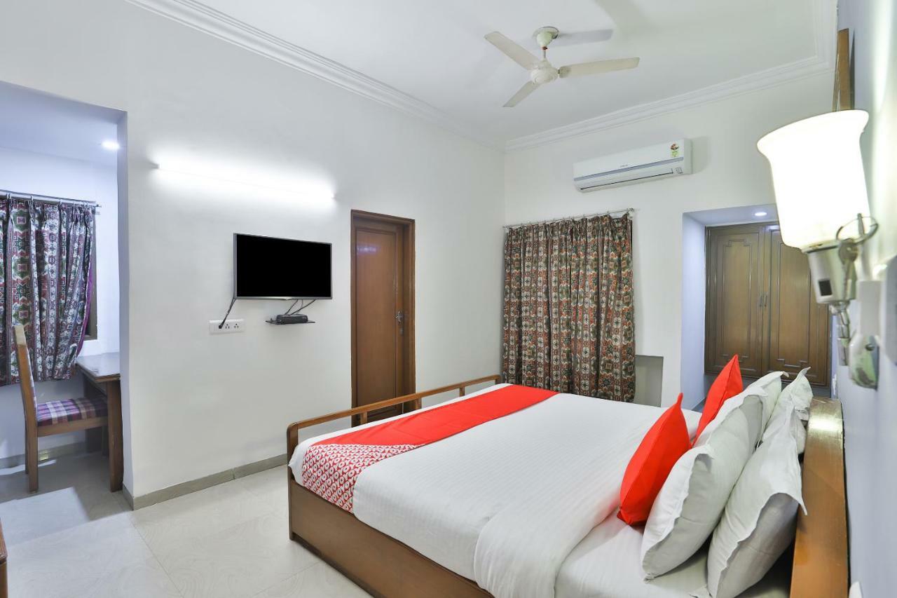 Hotel Chicago Ahmedabad Luaran gambar