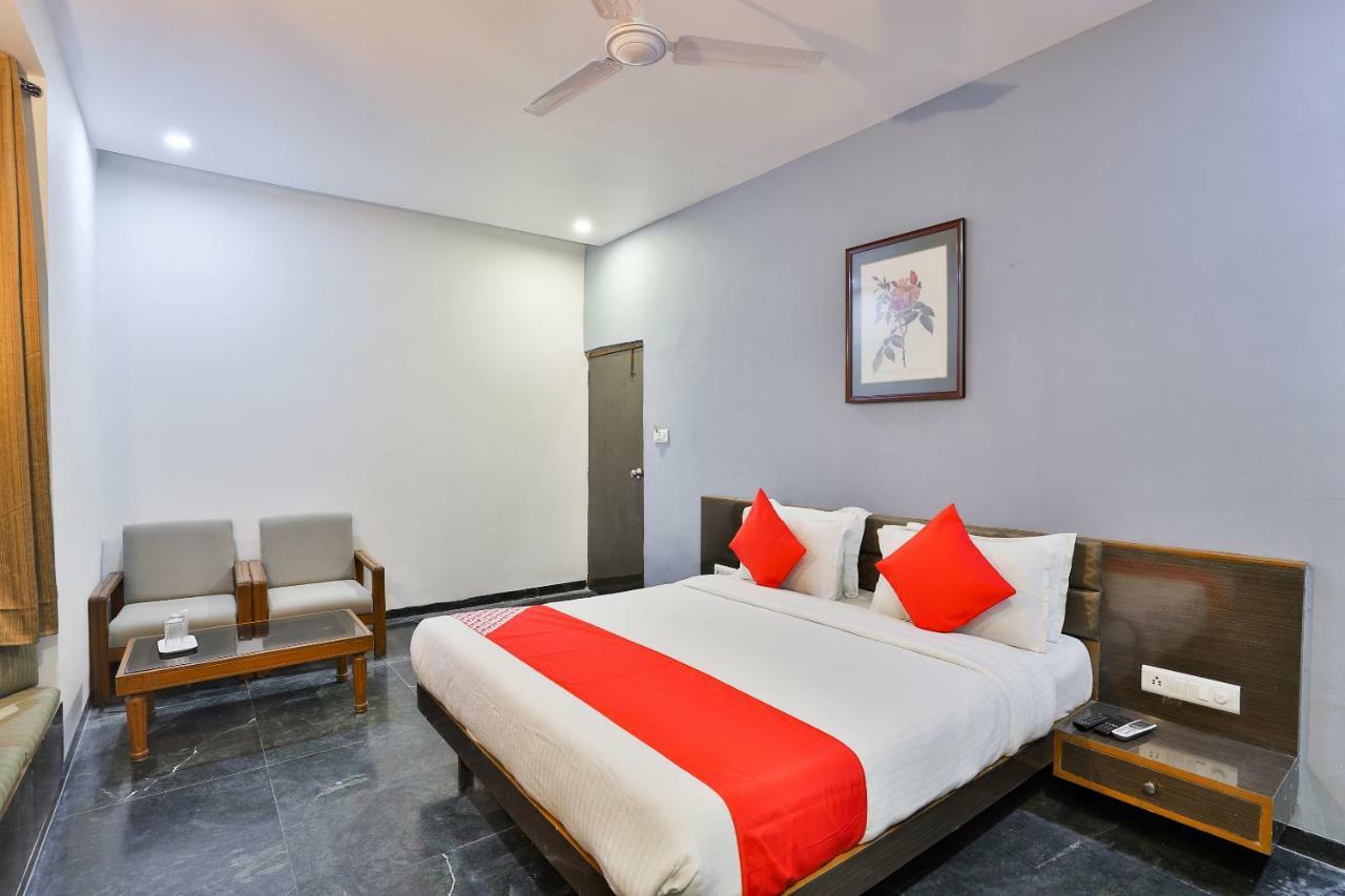 Hotel Chicago Ahmedabad Luaran gambar