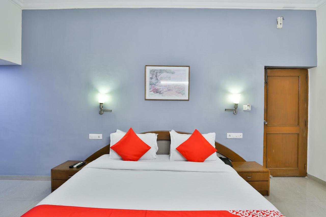 Hotel Chicago Ahmedabad Luaran gambar