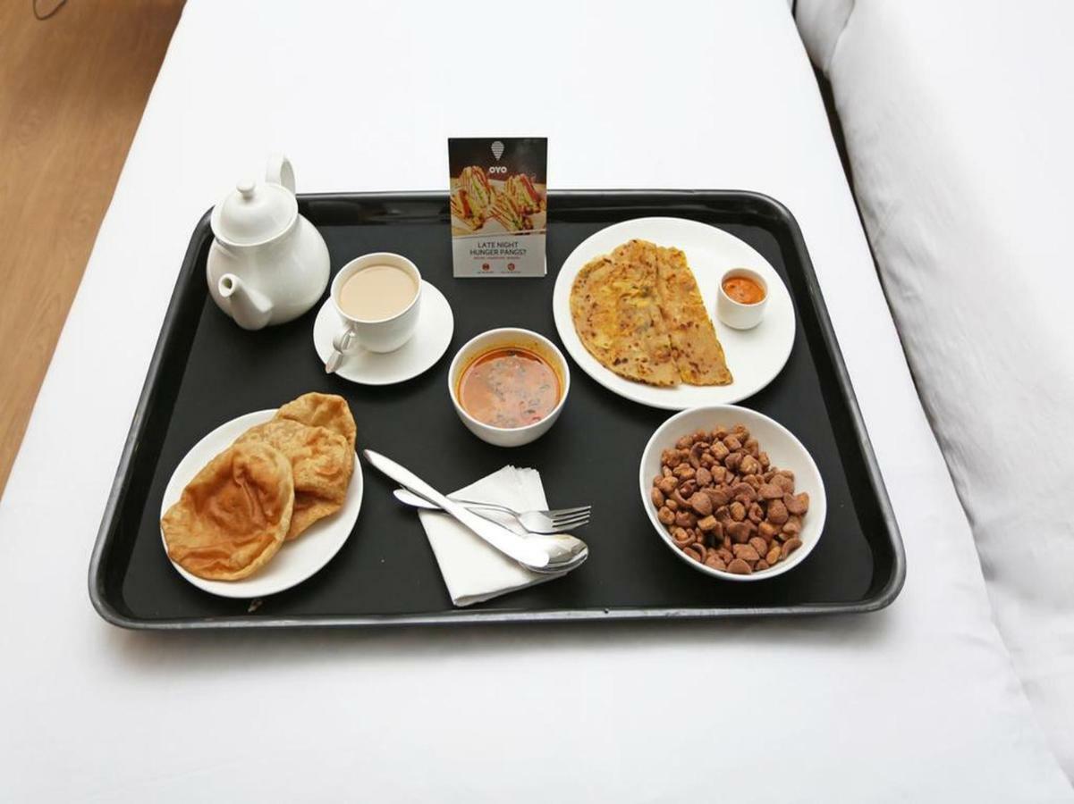 Hotel Chicago Ahmedabad Luaran gambar