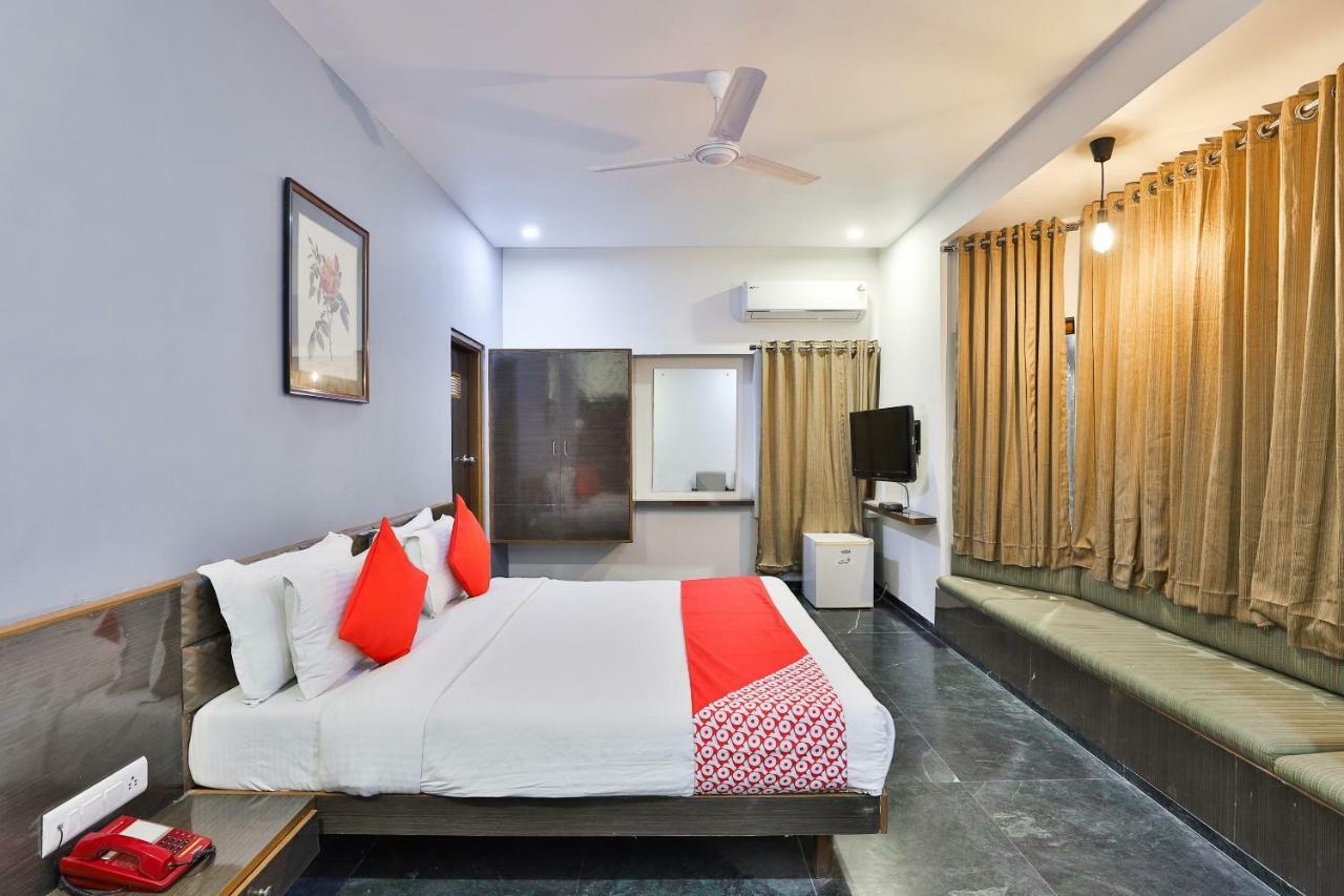 Hotel Chicago Ahmedabad Luaran gambar