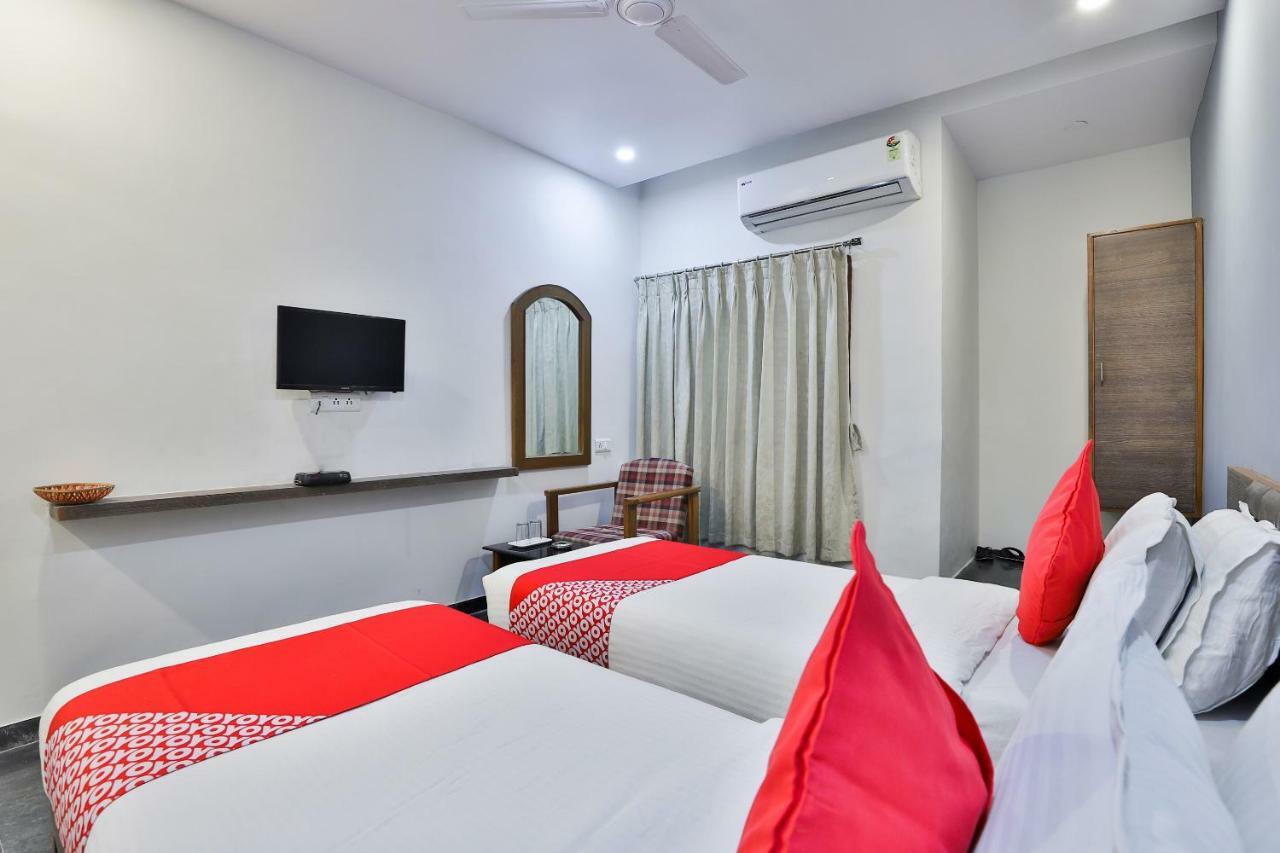 Hotel Chicago Ahmedabad Luaran gambar