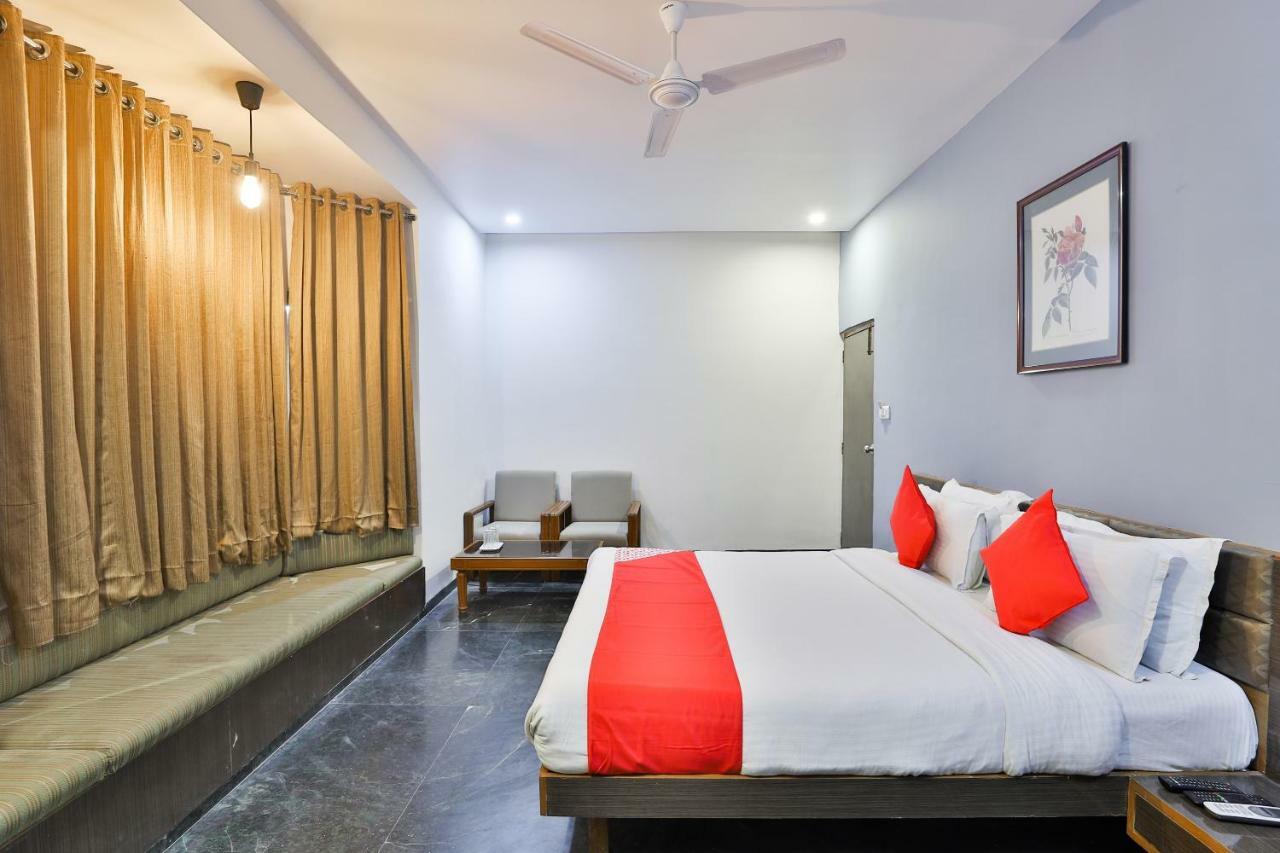 Hotel Chicago Ahmedabad Luaran gambar