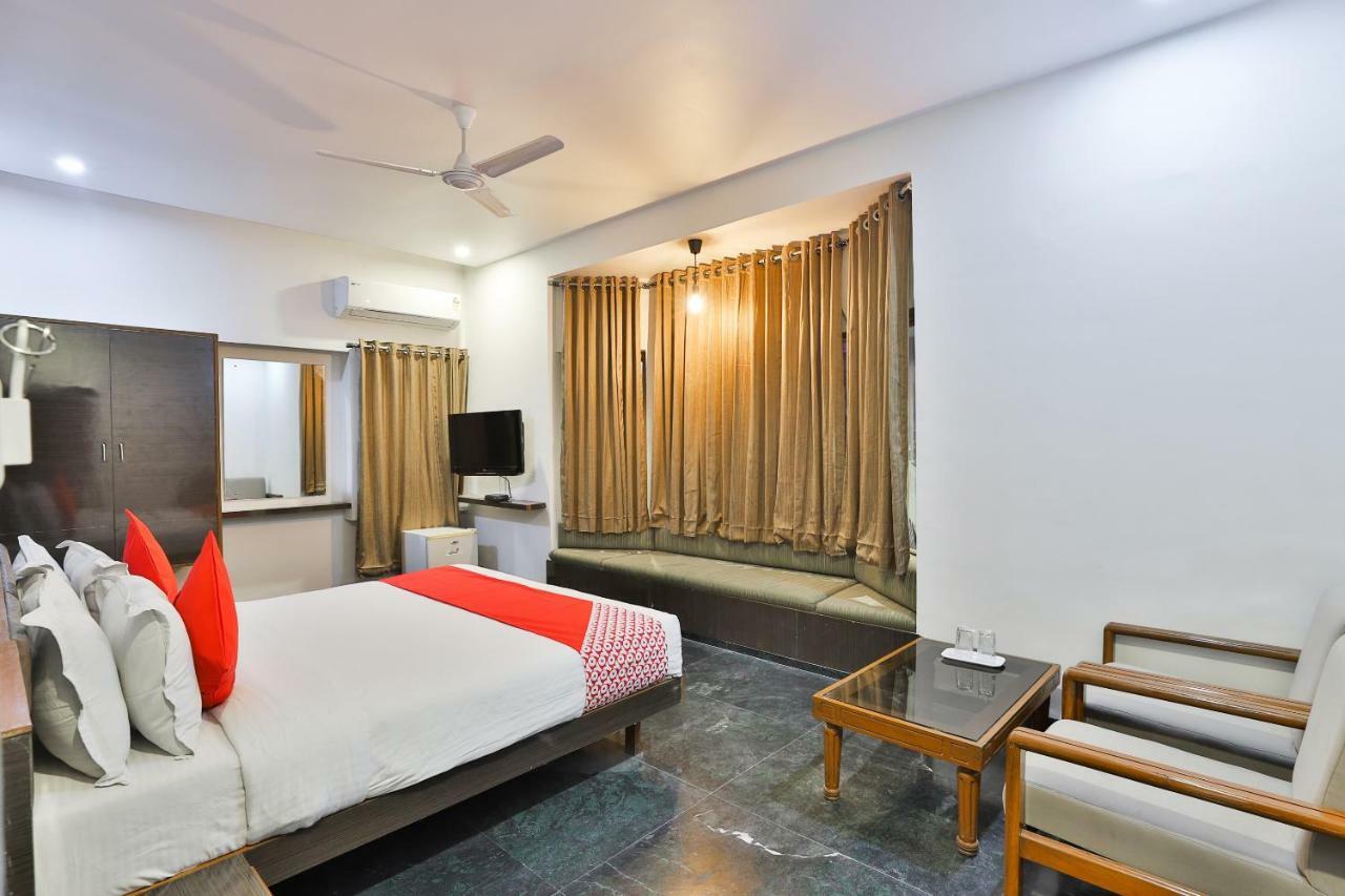 Hotel Chicago Ahmedabad Luaran gambar